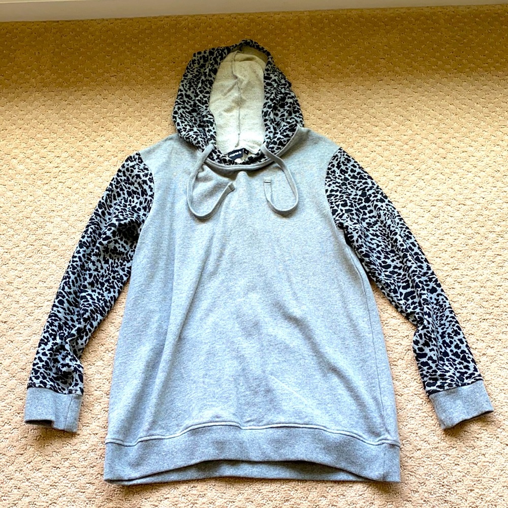 Mono B Women’s Hoodie Size Small